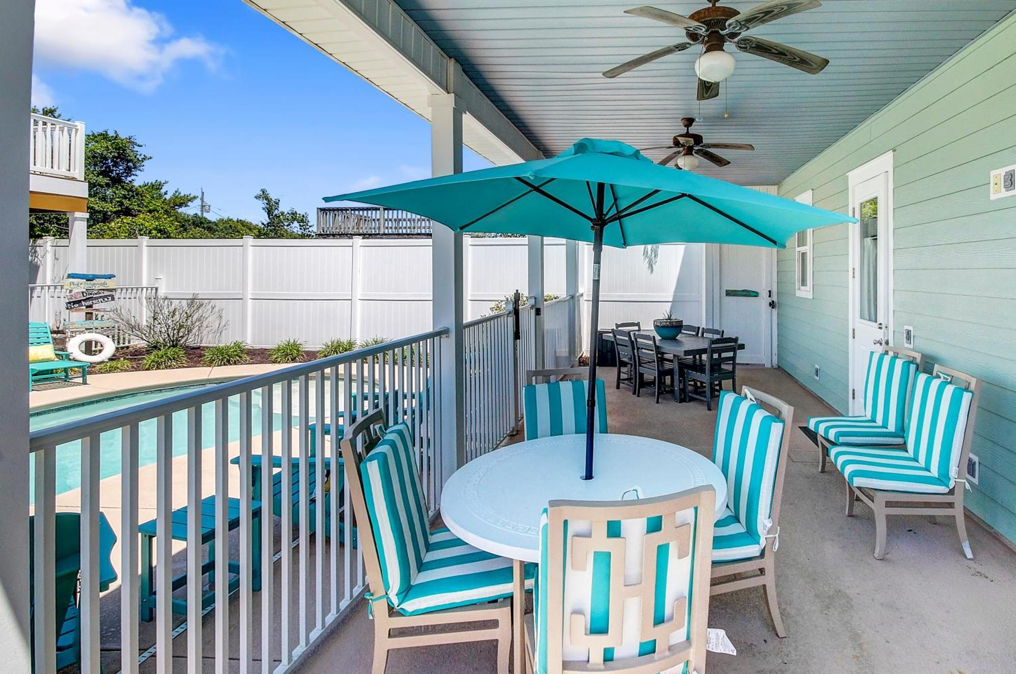 5 Bed, 5 Bath Home/only A 3 Minute Walk To The Beach! Sleeps 12
