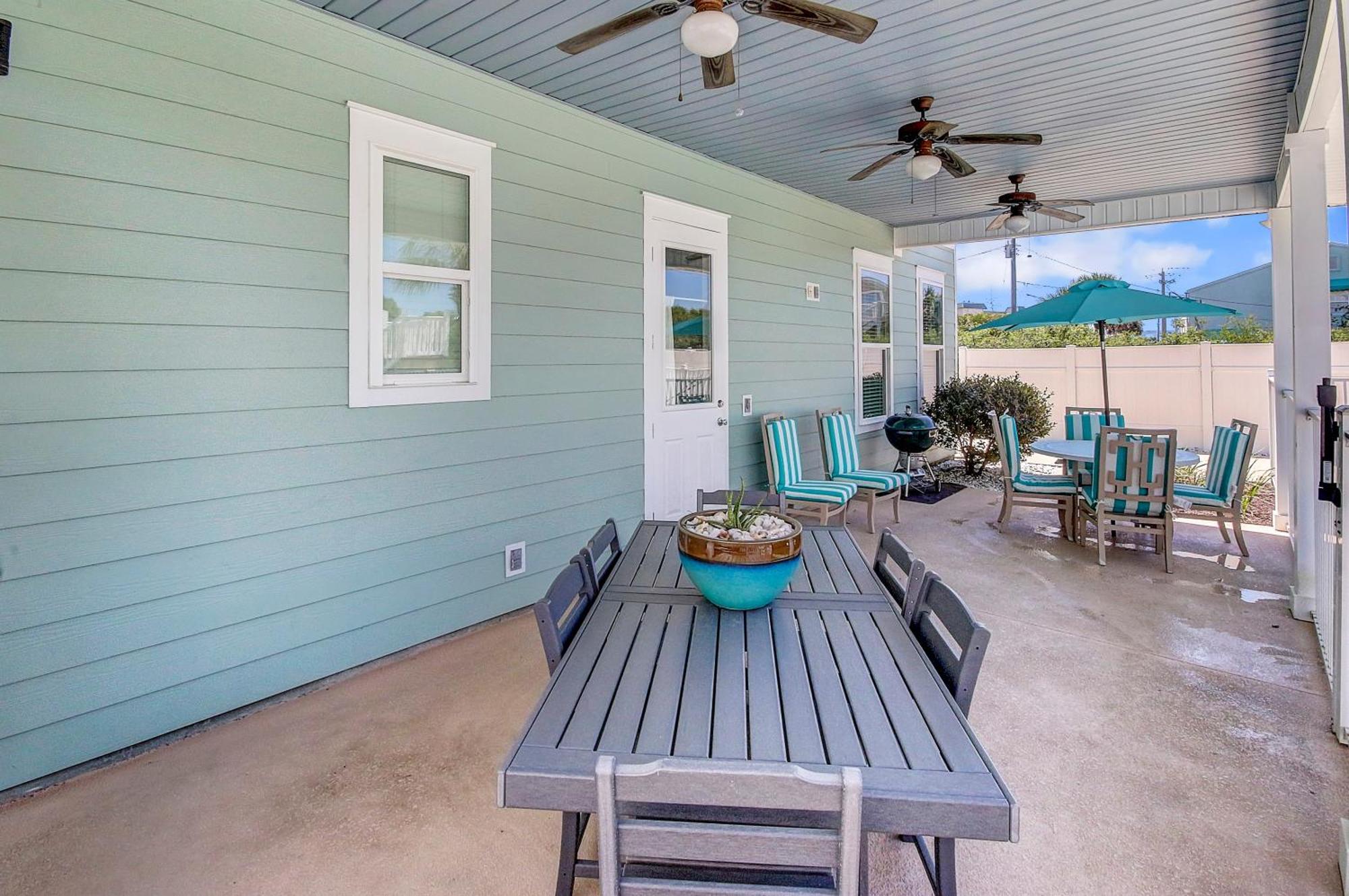 Holiday home 5 Bed, 5 Bath Home/only A 3 Minute Walk To The Beach! Sleeps 12