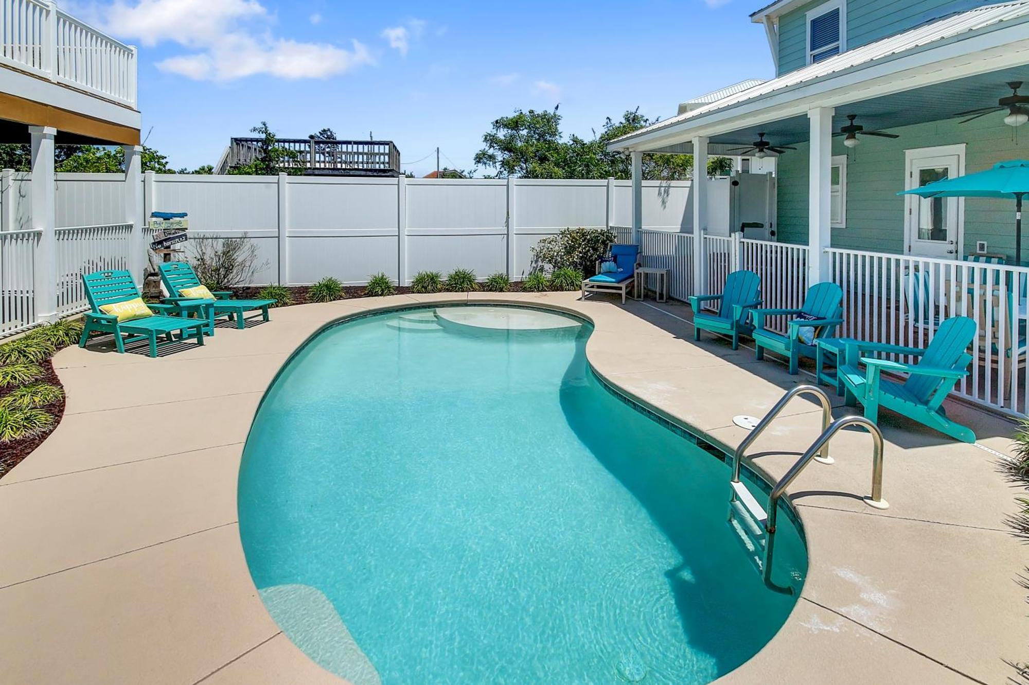5 Bed, 5 Bath Home/only A 3 Minute Walk To The Beach! Sleeps 12 Holiday home Panama City Beach